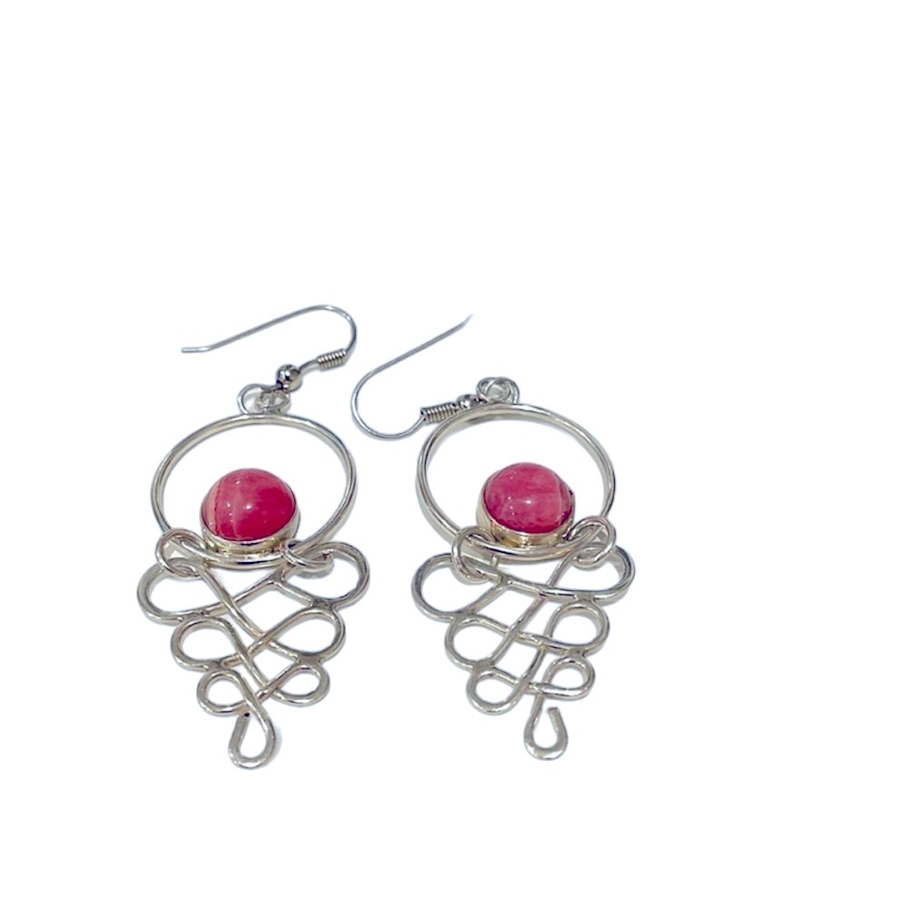Silver Dangling earrings with a pink carnelian stone. EUC